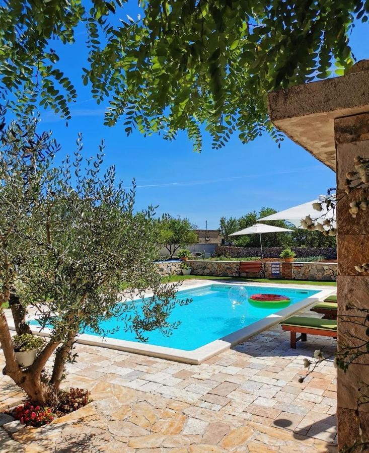 Holiday Home Iva With Pool Sukošan Exterior foto