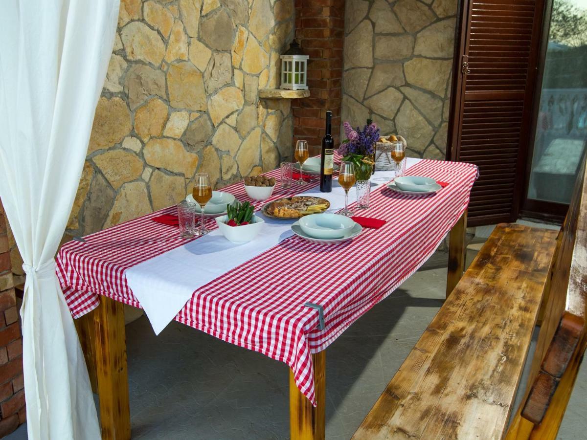 Holiday Home Iva With Pool Sukošan Exterior foto